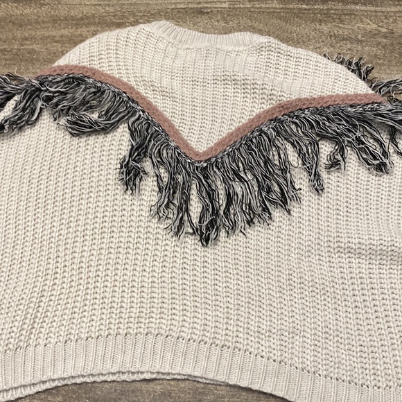 Pull&Bear Fringe Detail Chevron Sweater - Picture 9 of 14